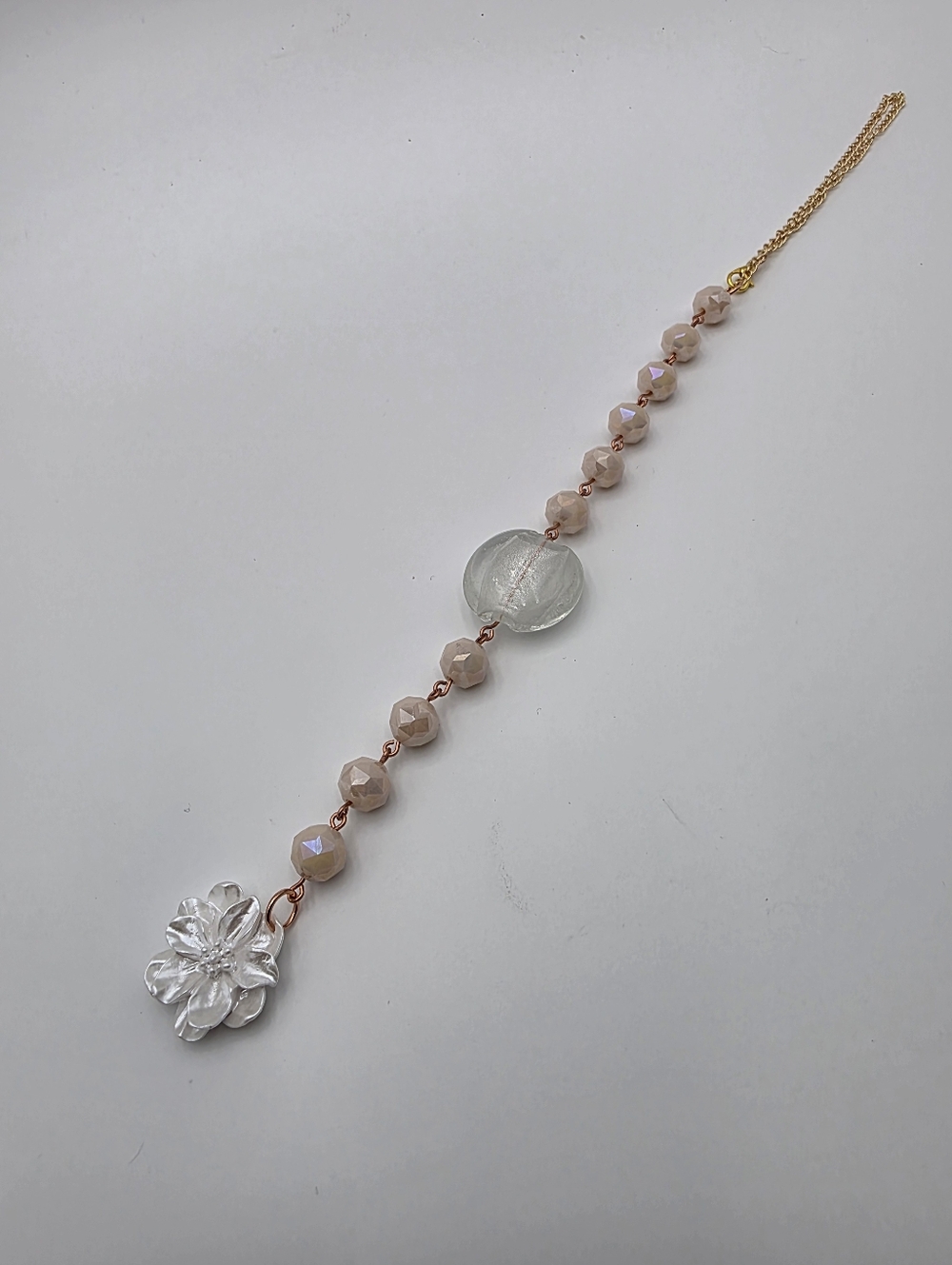 White Flower Car Charm with Peach Beads – Handmade Elegant Rearview Mirror Acces - Picture 5 of 5